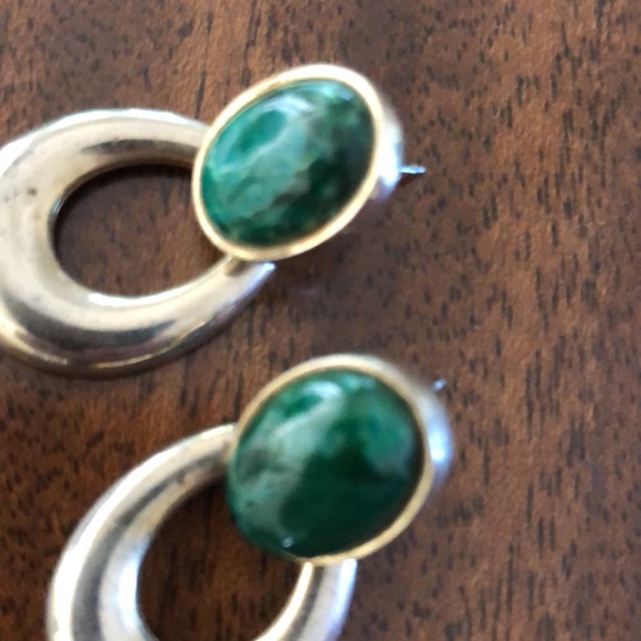 Natural  semi precious stone green earrings & bracelet set - Picture 7 of 10